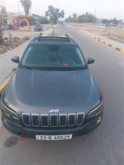جیپ شیرۆکی